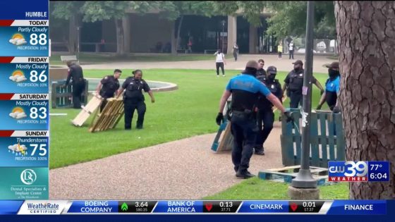 University of Houston issues statement after students get arrested during pro-Palestinian protest – MASHAHER