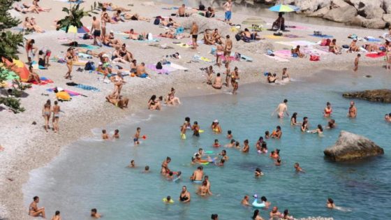 More than a third of Italian teens want to emigrate – MASHAHER