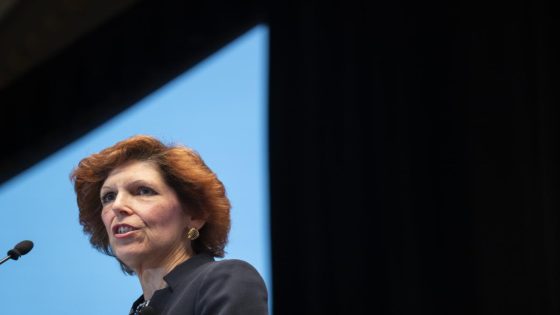 Mester Says Fed Can Better Explain How Economy Affects Decisions – MASHAHER