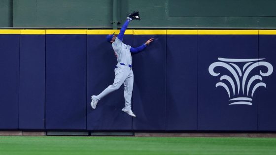 Cody Bellinger saves Ben Brown’s no-hit bid with incredible home run-robbing grab – MASHAHER