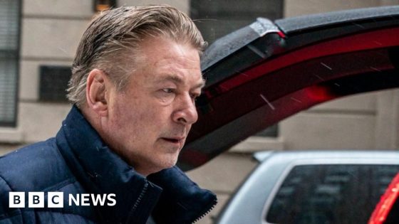 Judge denies Alec Baldwin request to drop Rust manslaughter case – MASHAHER