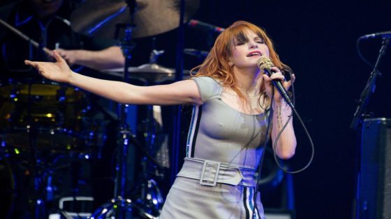 Paramore, Dua Lipa, more celebs call for ceasefire in Israel-Hamas war: ‘Cannot support a genocide’ – MASHAHER