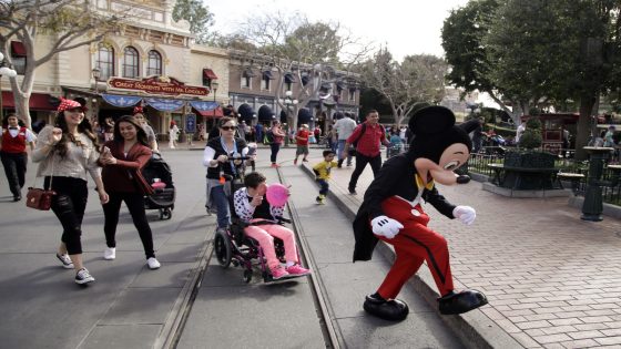 Disneyland character and parade performers in California vote to join labor union – MASHAHER