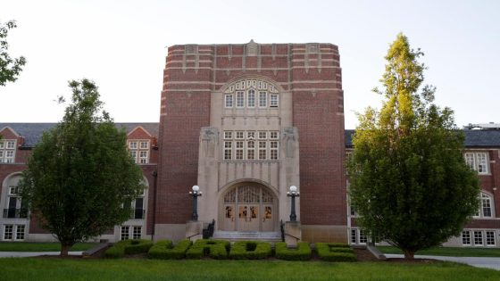 Man sentenced for forging Purdue professors’ signatures to change his grades – MASHAHER