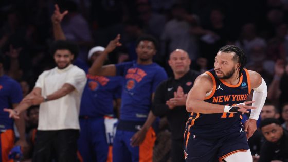 NBA playoffs: Jalen Brunson, after early injury scare, leads Knicks past Pacers for Game 2 win – MASHAHER