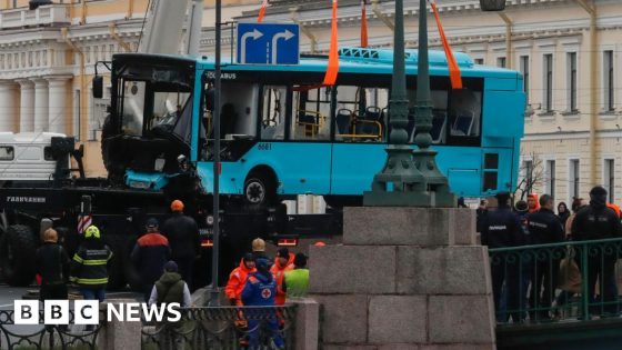 Three dead after bus falls into river in St Petersburg – MASHAHER