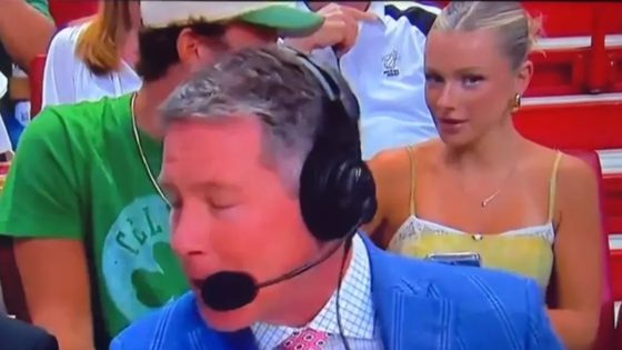 Dave Portnoy ‘panicked’ when caught by TV with 25yo blonde at NBA Playoffs – MASHAHER