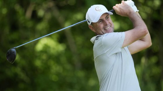 LIV’s Richard Bland co-leads at Senior PGA Championship – MASHAHER