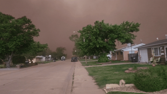 Large Dust Storm Sweeps Through Central Kansas – MASHAHER