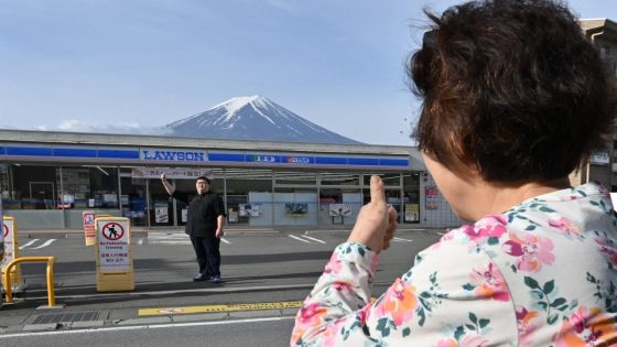 Japanese town blocks view of Mount Fuji to deter tourists – MASHAHER