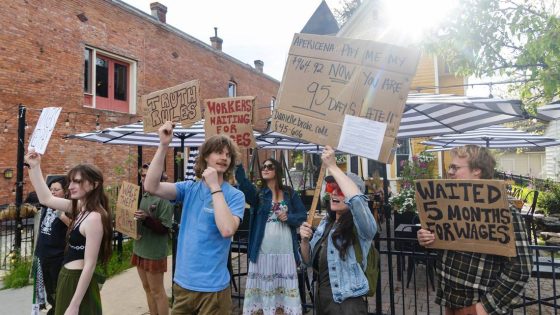 ‘What do we want? Wages!’ Former workers say this North End restaurant hasn’t paid them – MASHAHER