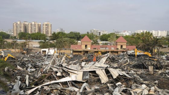 Bodies of 27 ‘burnt beyond recognition’ after a massive fire in Indian amusement park, relatives say – MASHAHER