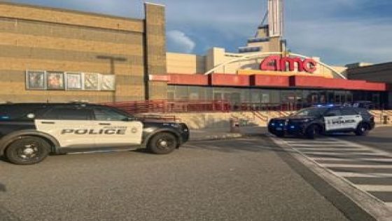 4 young girls stabbed in attack at Braintree movie theater, suspect arrested after crash on Cape Cod – MASHAHER