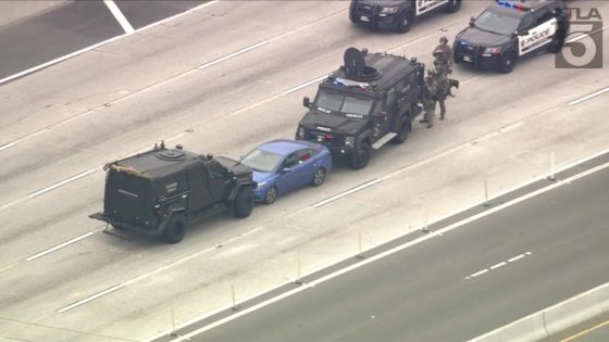 Police standoff on 91 Freeway in Orange County forces lane closures in both directions – MASHAHER