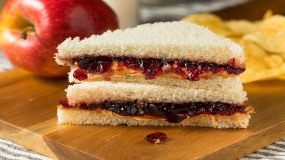 Here’s Exactly What Happens to Your Body If You Eat Peanut Butter and Jelly Every Day – MASHAHER