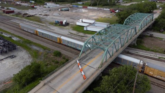 Damaged East St. Louis bridge may be closed for months. Why is it taking so long to fix? – MASHAHER