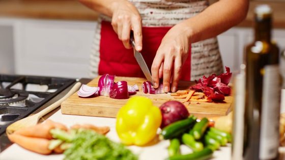 Mediterranean diet helps women live much longer, a large new study finds – MASHAHER