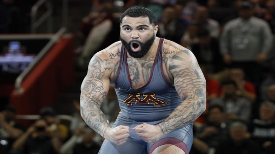 Gable Steveson, Olympic gold medal and NCAA champion wrestler, signs with Bills – MASHAHER