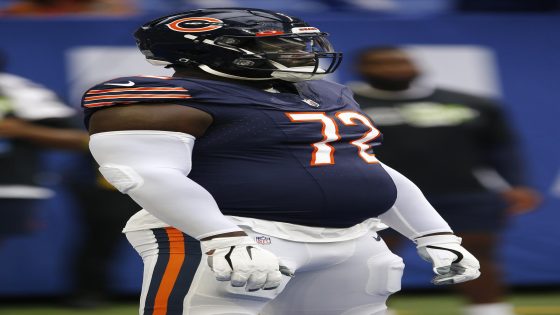 Chargers sign former Bears offensive lineman Alex Leatherwood – MASHAHER