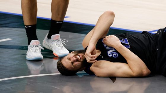 Mavericks’ Maxi Kleber reportedly out indefinitely with dislocated shoulder – MASHAHER