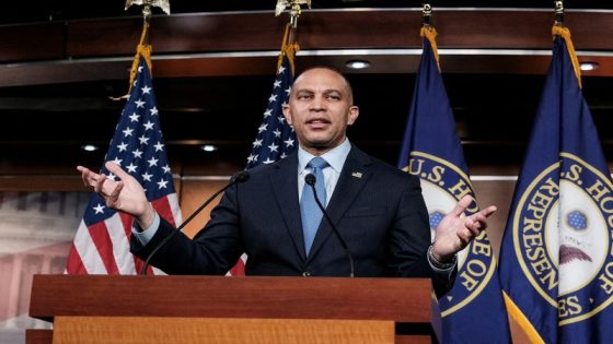 Democrat Hakeem Jeffries steps up as House Republicans roast Johnson – MASHAHER