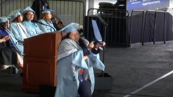 Columbia student rips up diploma in protest for Gaza – MASHAHER