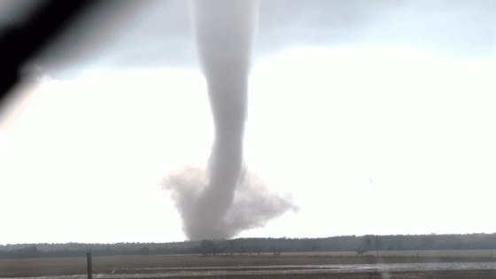 Funnel Cloud Swirls in Central Texas Amid Tornado Warning – MASHAHER