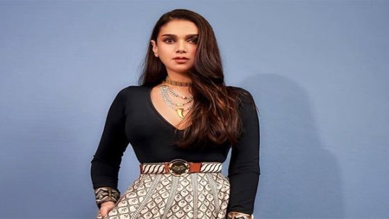 Aditi Rao Hydari praises Ranveer Singh and Ranbir Kapoor: “He can convince you of anything” : Bollywood News – MASHAHER