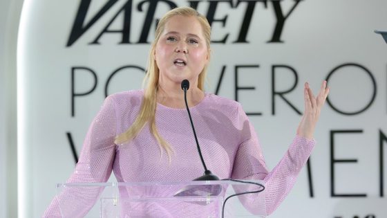 Amy Schumer Encourages Hollywood to Protect the Next Generation From Sexual Harassment – MASHAHER