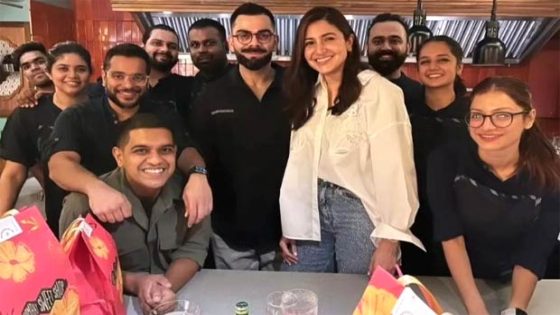 Anushka Sharma and Virat Kohli step up for dinner date ahead of T20 World Cup, catch up with Zaheer Khan and Sagarika Ghatge, see pics 20 : Bollywood News – MASHAHER