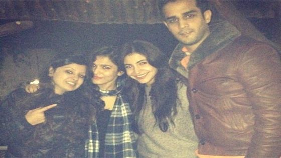 Anushka Sharma and Sakshi Dhoni are childhood friends; here’s proof! : Bollywood News – MASHAHER