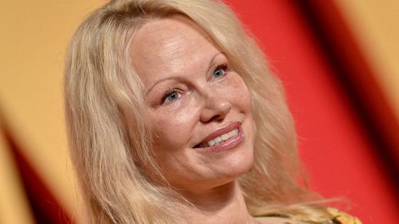 Pamela Anderson’s Been Praised For Going Makeup Free On Red Carpets. Her Sons Were ‘Horrified’ – MASHAHER