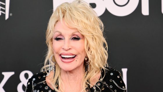 Dolly Parton Announces ‘Multimedia Symphonic Storytelling Experience’ – MASHAHER