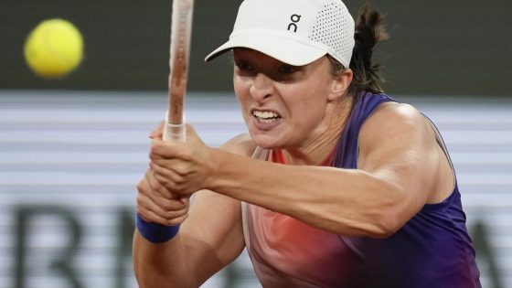 French Open 2024: Birthday girl Swiatek notches easy win against Bouzkova to reach last 16 – MASHAHER