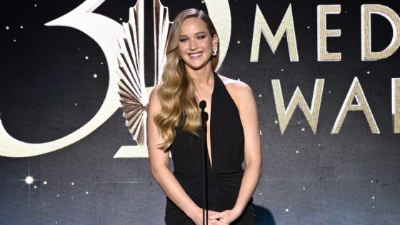 Jennifer Lawrence Slams Mike Pence at GLAAD Media Awards – MASHAHER