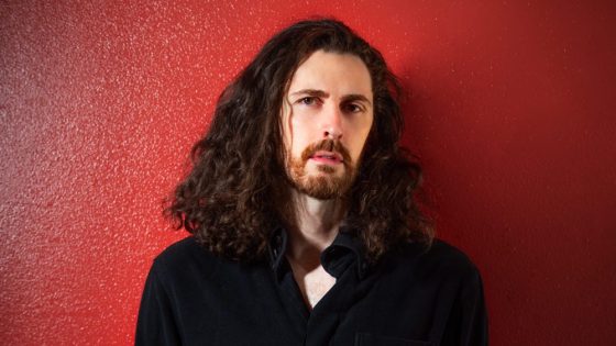 Hozier Talks About Finally Hitting No. 1 in the U.S. With ‘Too Sweet’ – MASHAHER