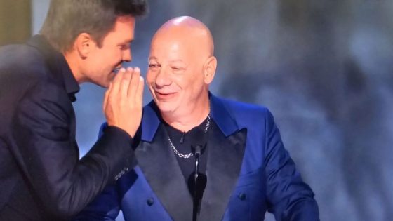 Jeff Ross Upsets Tom Brady at Netflix Roast With Robert Kraft Joke – MASHAHER