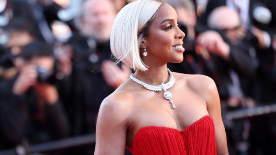 Kelly Rowland Appears to Admonish Cannes Red Carpet Usher at Premiere – MASHAHER