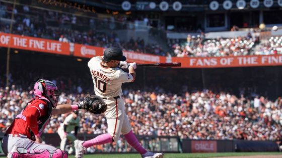 Roku Gets Exclusive MLB Sunday Games, Free on Streaming in US – MASHAHER