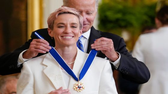 Watch live as Biden presents Medal of Freedom to civil rights leaders, celebrities and politicians – MASHAHER