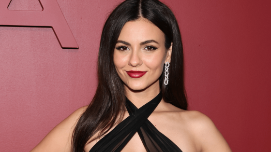 Victoria Justice Says Filming Her First Sex Scene Was ‘Uncomfortable’ – MASHAHER