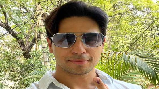 Sidharth Malhotra casts his vote in Delhi; shares pic : Bollywood News – MASHAHER