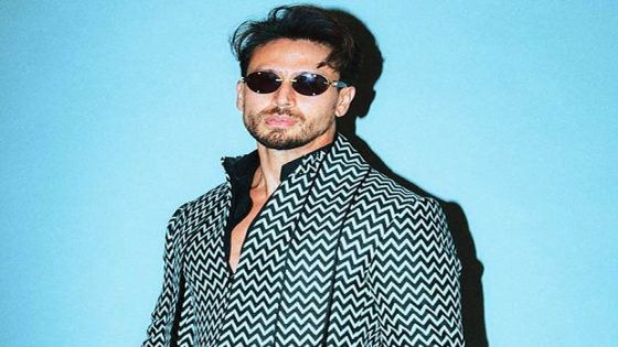 After a triple flop disaster, Tiger Shroff left with NO FILM in hand; advised to cut down his fees by 70% : Bollywood News – MASHAHER