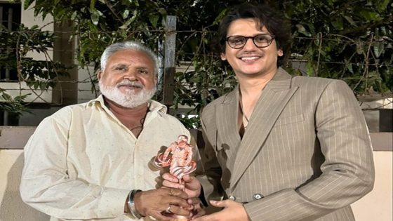 Vijay Varma celebrates winning award at Bollywood Hungama Style Icons 2024 with longtime driver Charanjeet: “We share the award and happiness that comes with it” 2024 : Bollywood News – MASHAHER