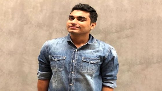 Viraj Ghelani’s stand-up debut draws overflowing crowds in Mumbai : Bollywood News – MASHAHER