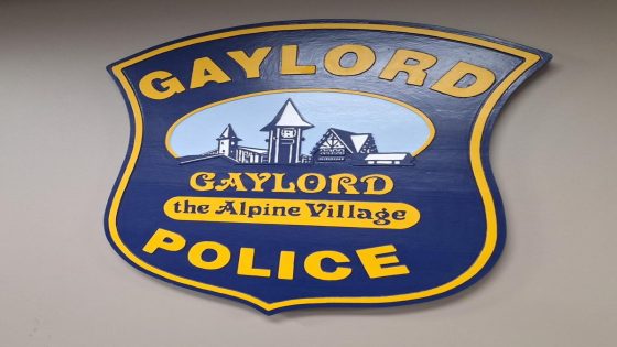 Suspect arrested following Tuesday bank robbery in Gaylord – MASHAHER