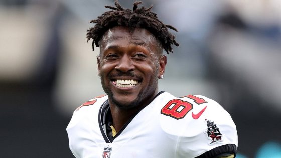 Former NFL player Antonio Brown backs Donald Trump, cites pardons for hip-hop figures – MASHAHER