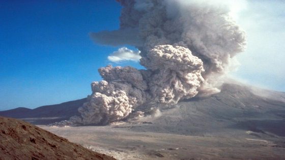 Photos show Mount St. Helens, the most disastrous volcanic eruption in US history 44 years ago – MASHAHER