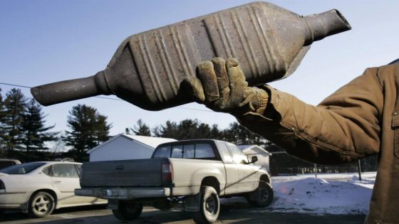 Man killed after interrupting suspected catalytic converter thieves in downtown L.A. – MASHAHER