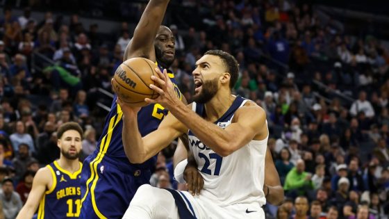 Draymond responds to heckling Timberwolves fans by dragging Gobert – MASHAHER